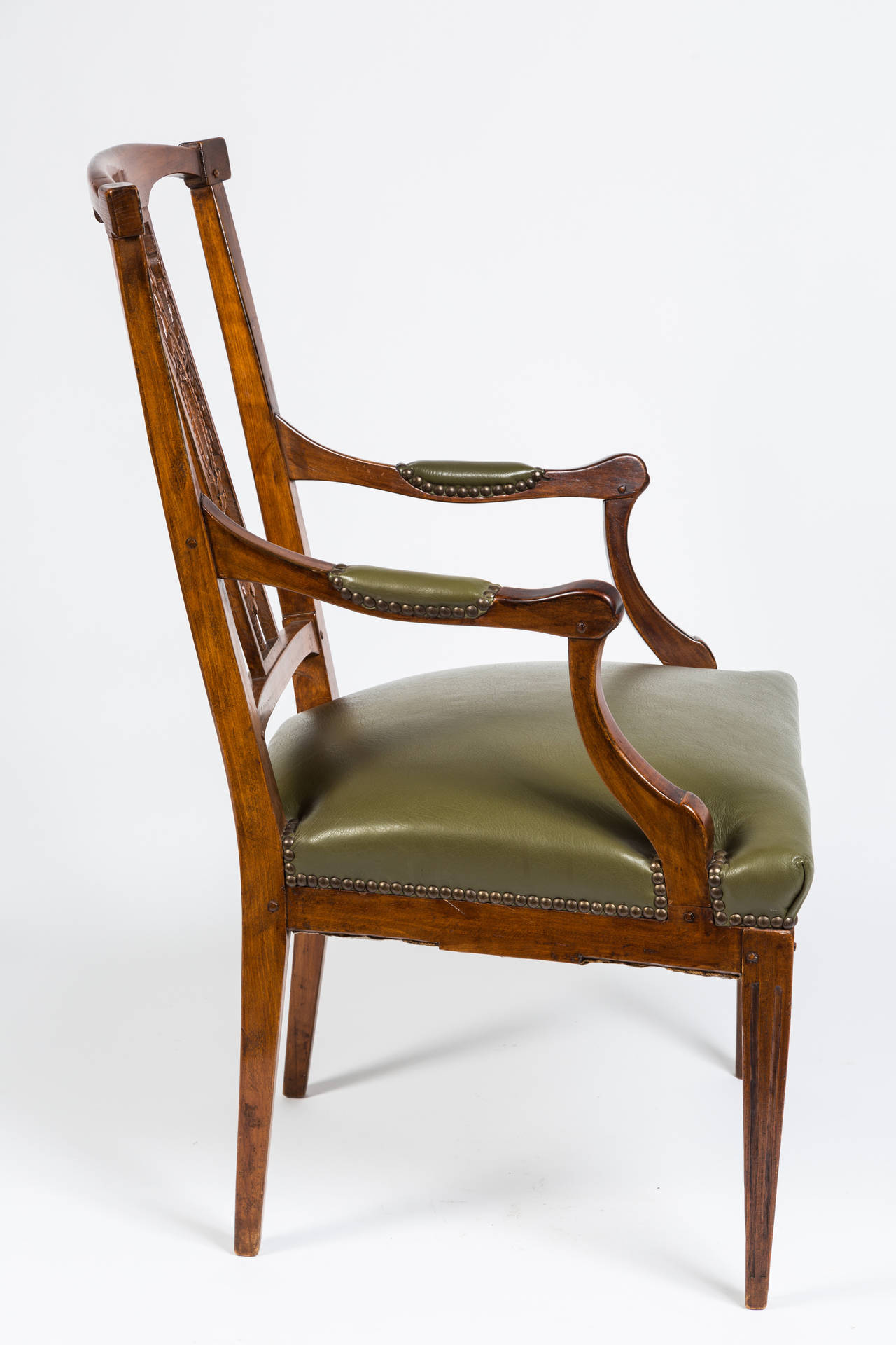 antique leather chairs, antique library chairs, leather library chairs | VANDEUREN